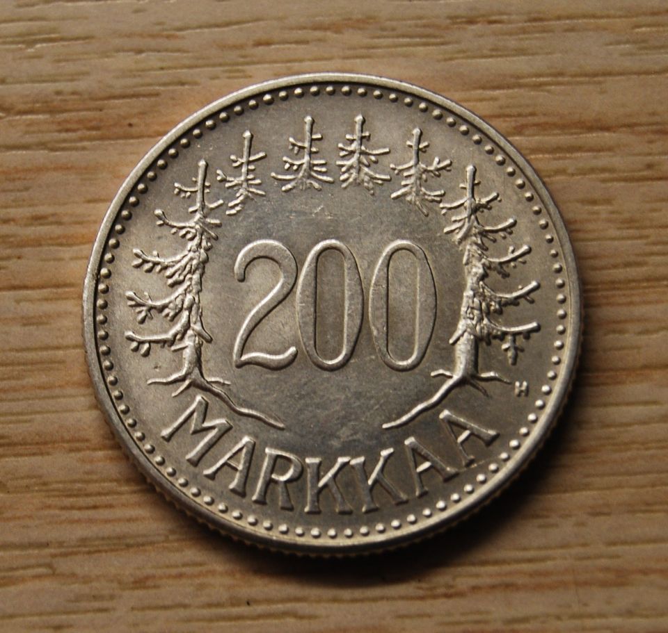 Suomi, 200 Markkaa 1957, Hopeaa