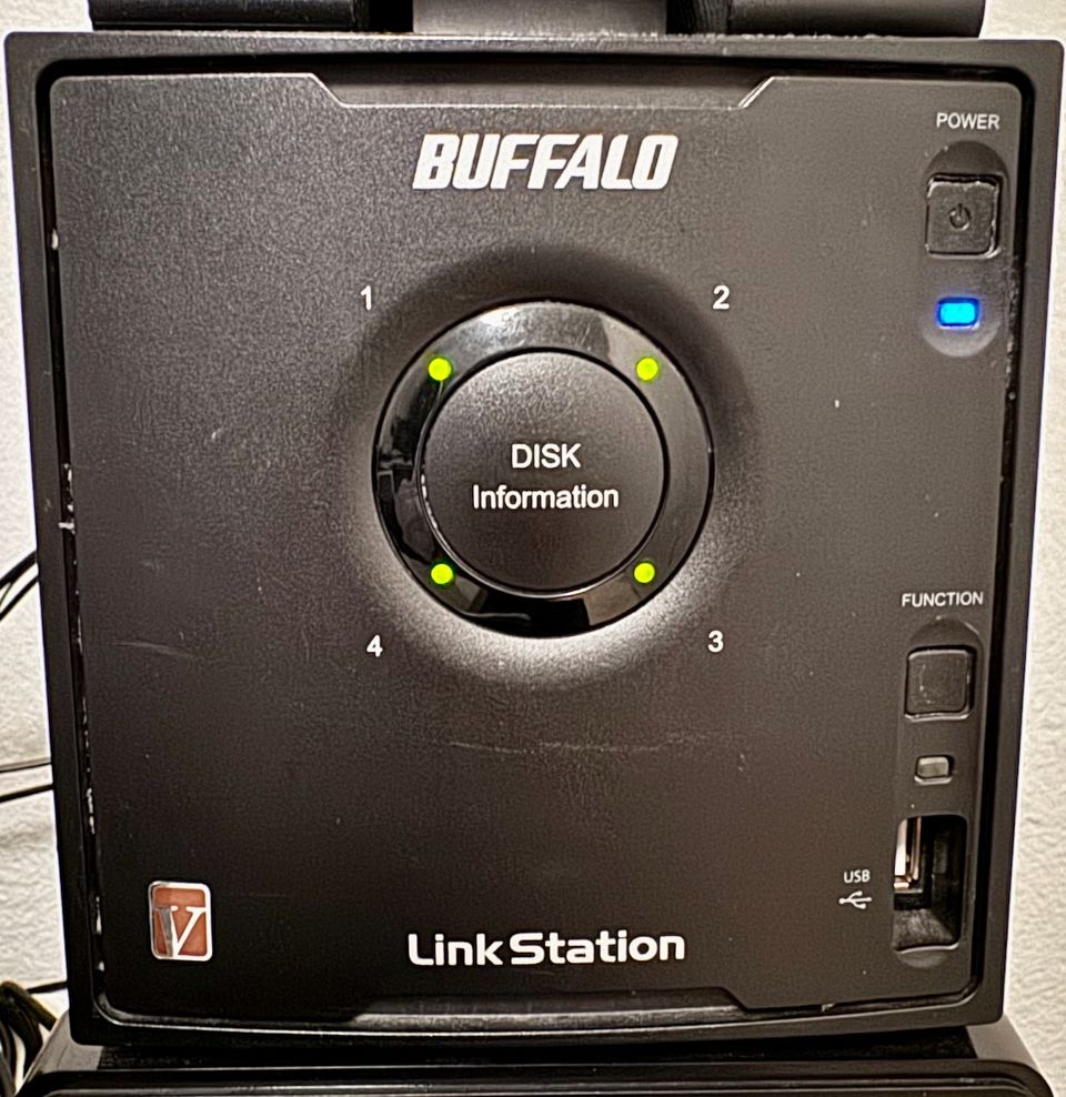 Buffalo Linkstation NAS 4bay, kalustettu 8Tt levykapasiteetilla