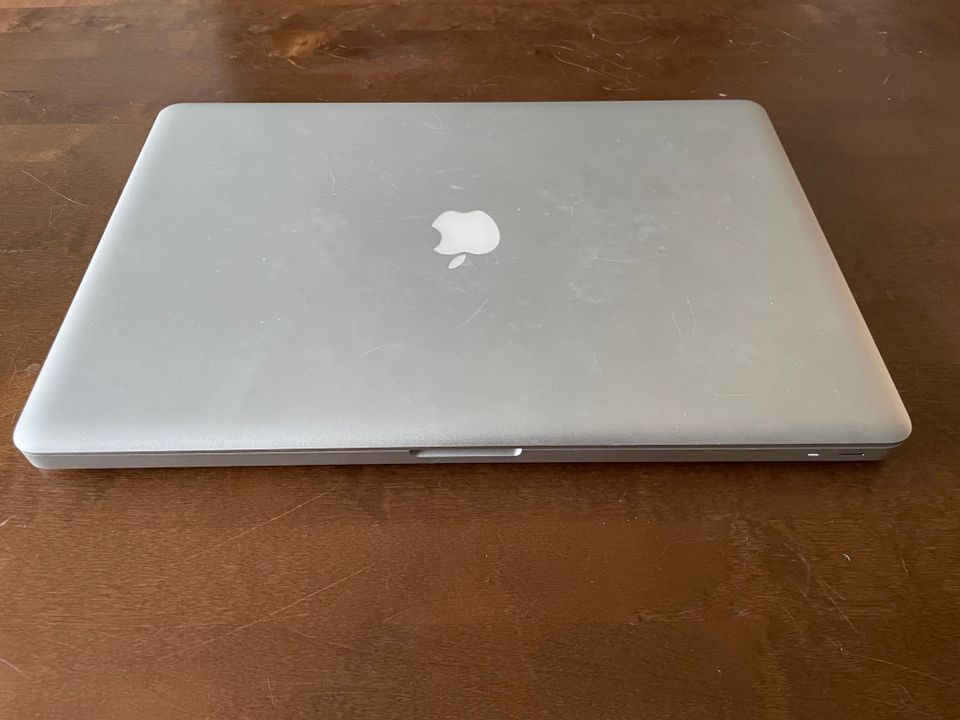 Macbook pro 17”