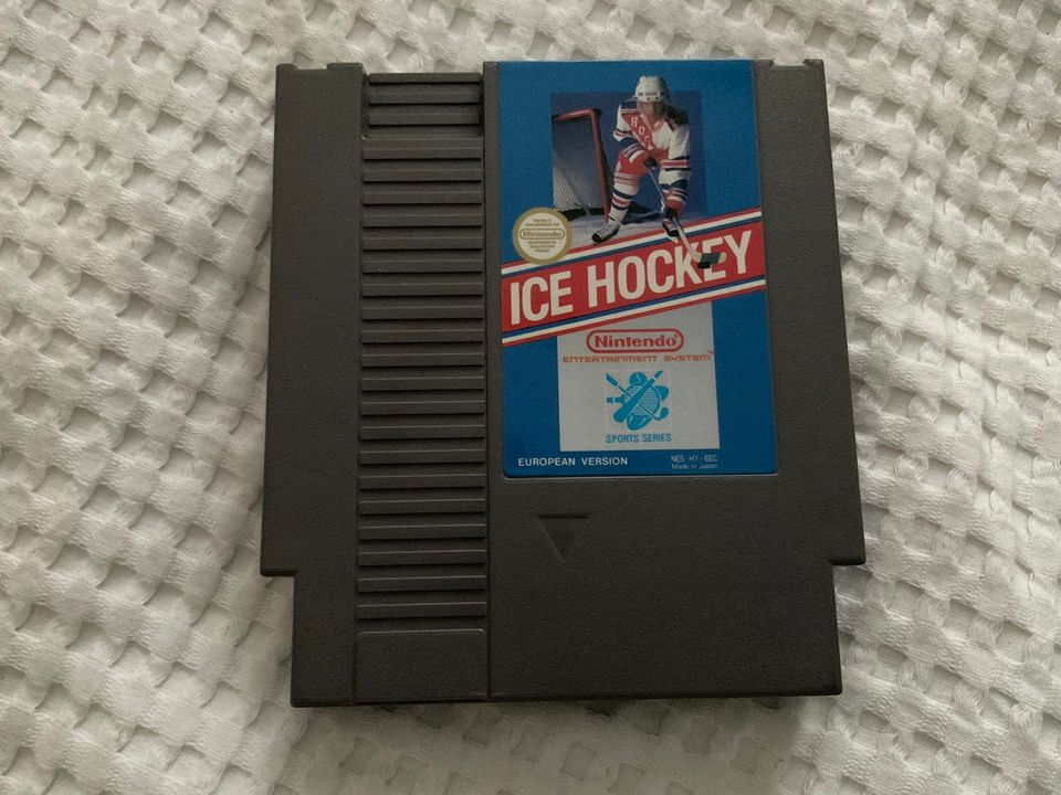 NES - Ice hockey peli