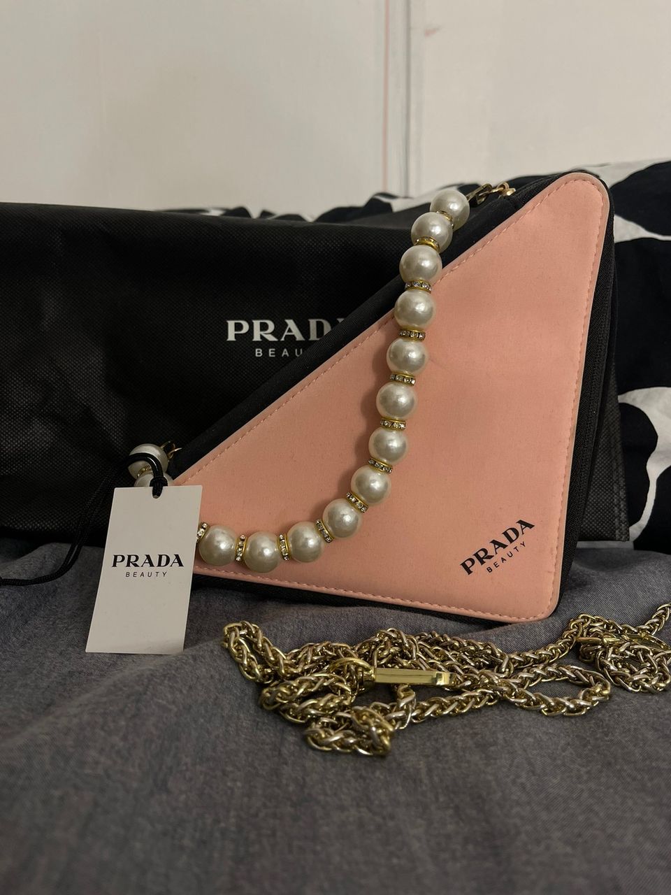 Prada laukku