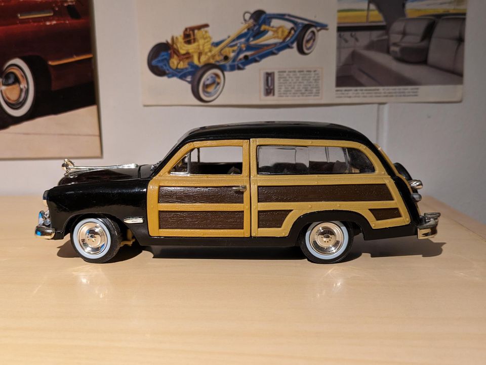 Pienoismalli 1949 Ford woody Wagon 1:24