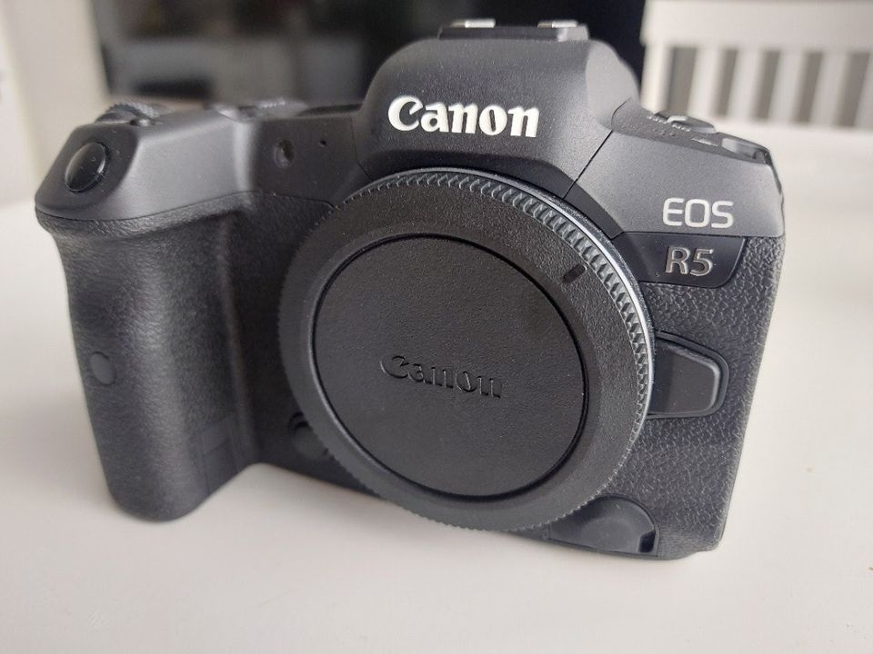 Vuokrataan - Canon EOS R5