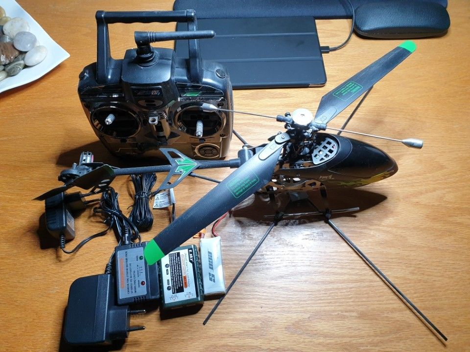 Radio-ohjattava helikopteri