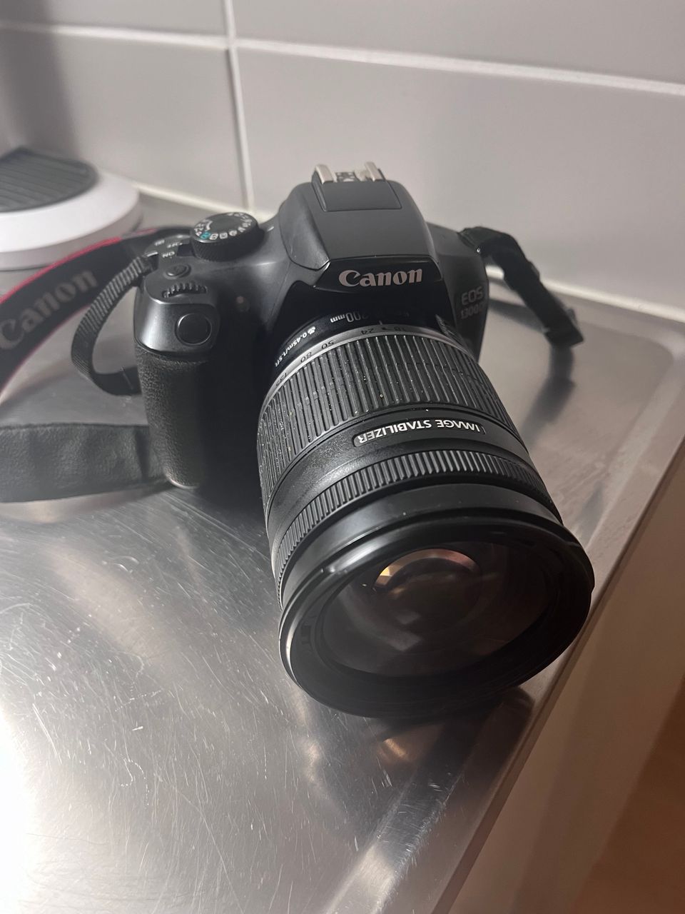Canon EOS 1300D kamera + objektiivi