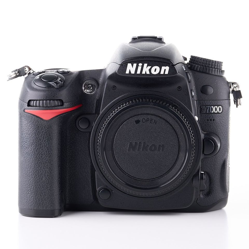 Nikon D7000 (SC: 21140)