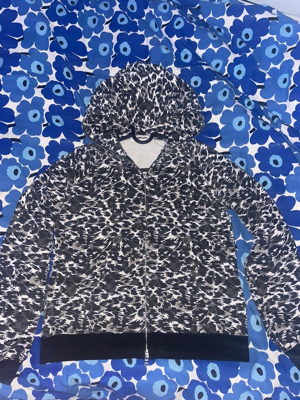 Bape snowleopard hoodie