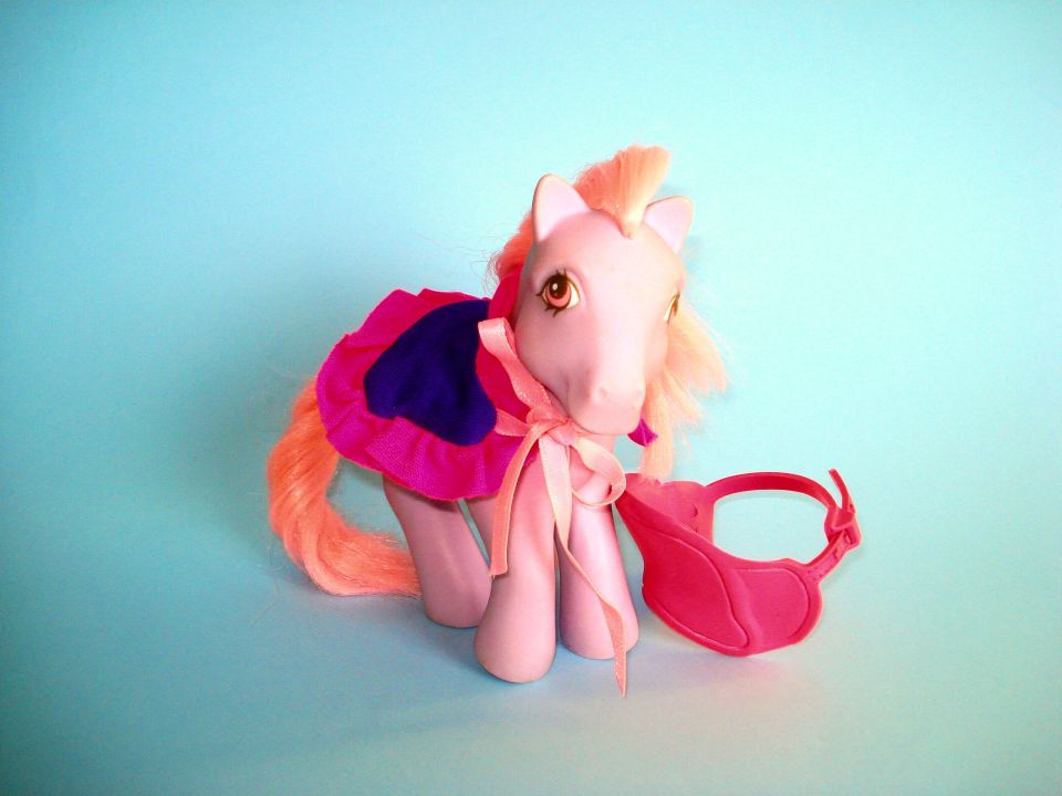 My Little Pony g1 Love Story Romance ponies + loimi ja satula