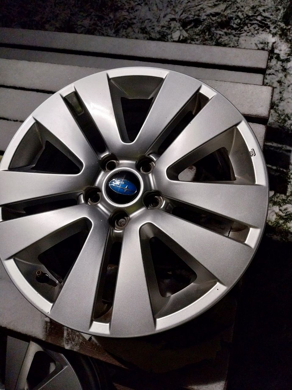 SUBARUN 17" ALUT