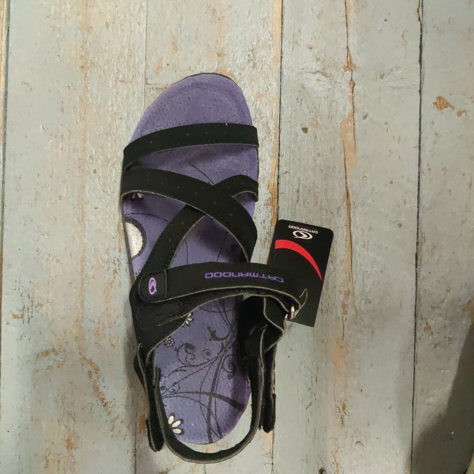 Catmandoo sandaalit koot: 36, 39, 41 ja 42