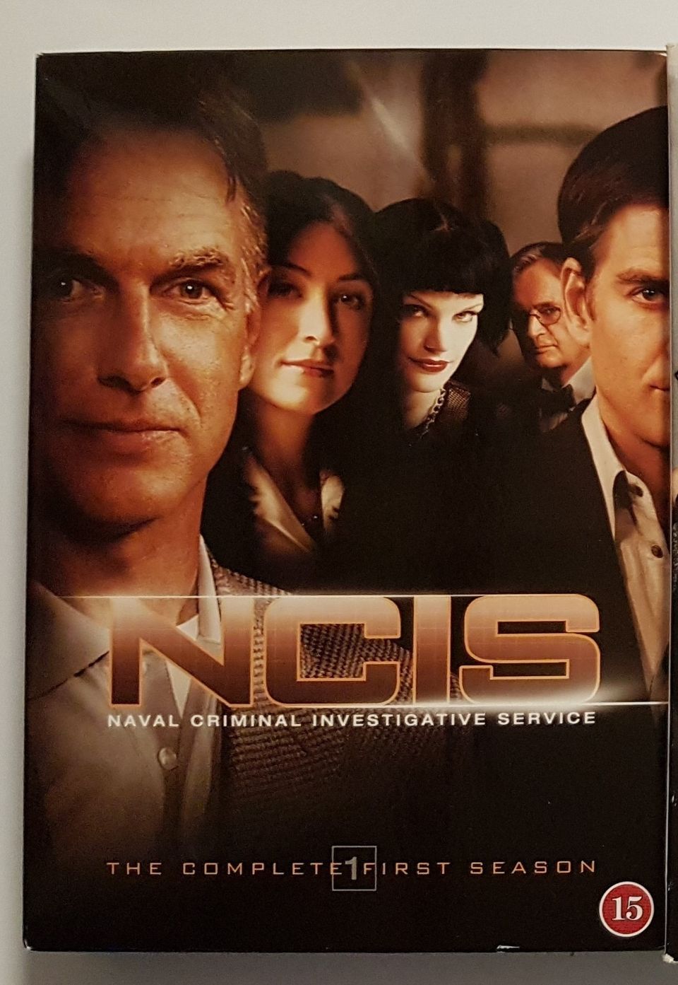 NCIS kausi 1