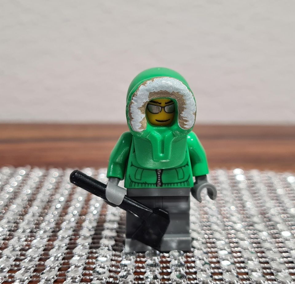 Lego figuuri kalastaja