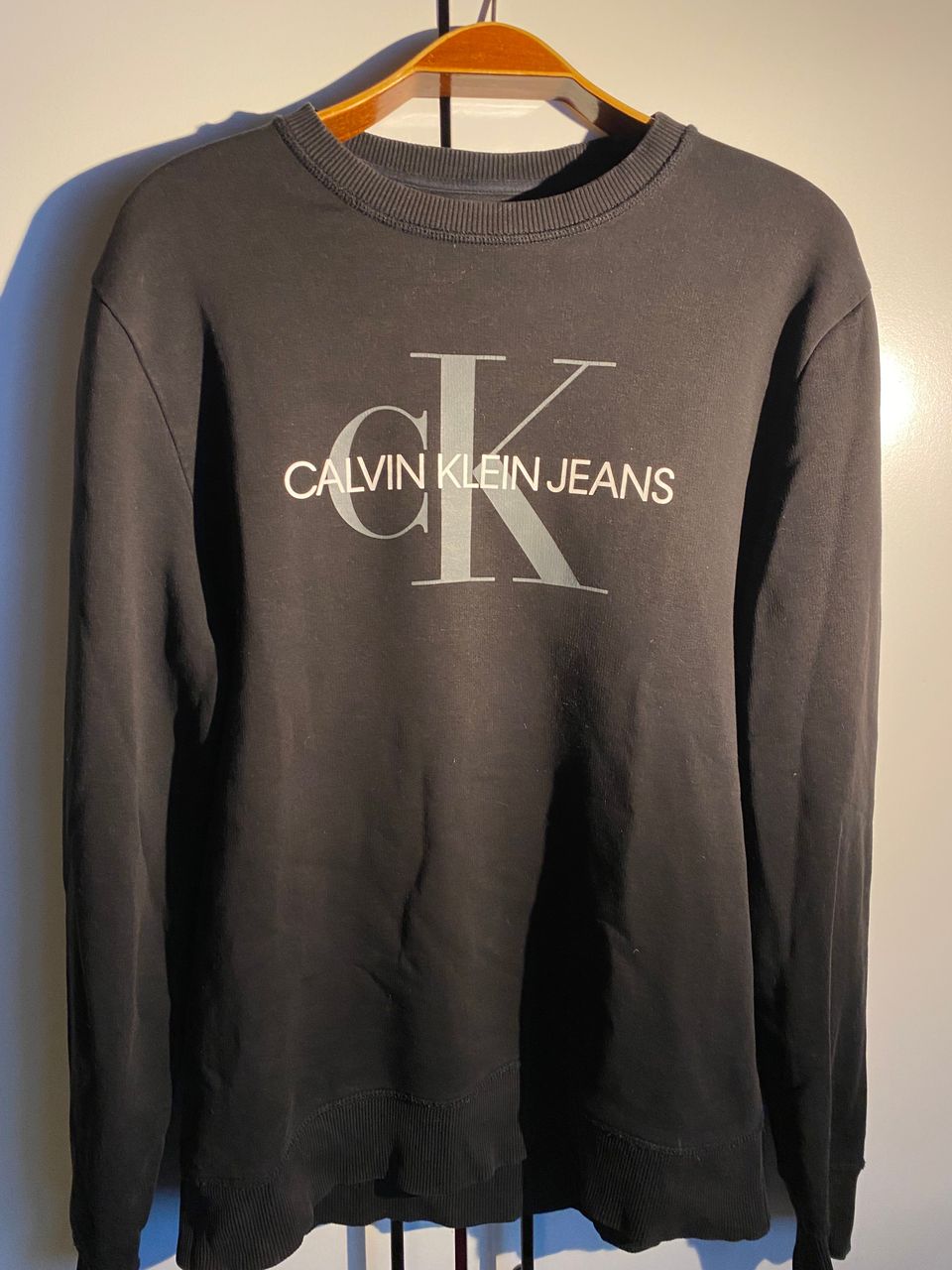 Calvin Klein collegepaita