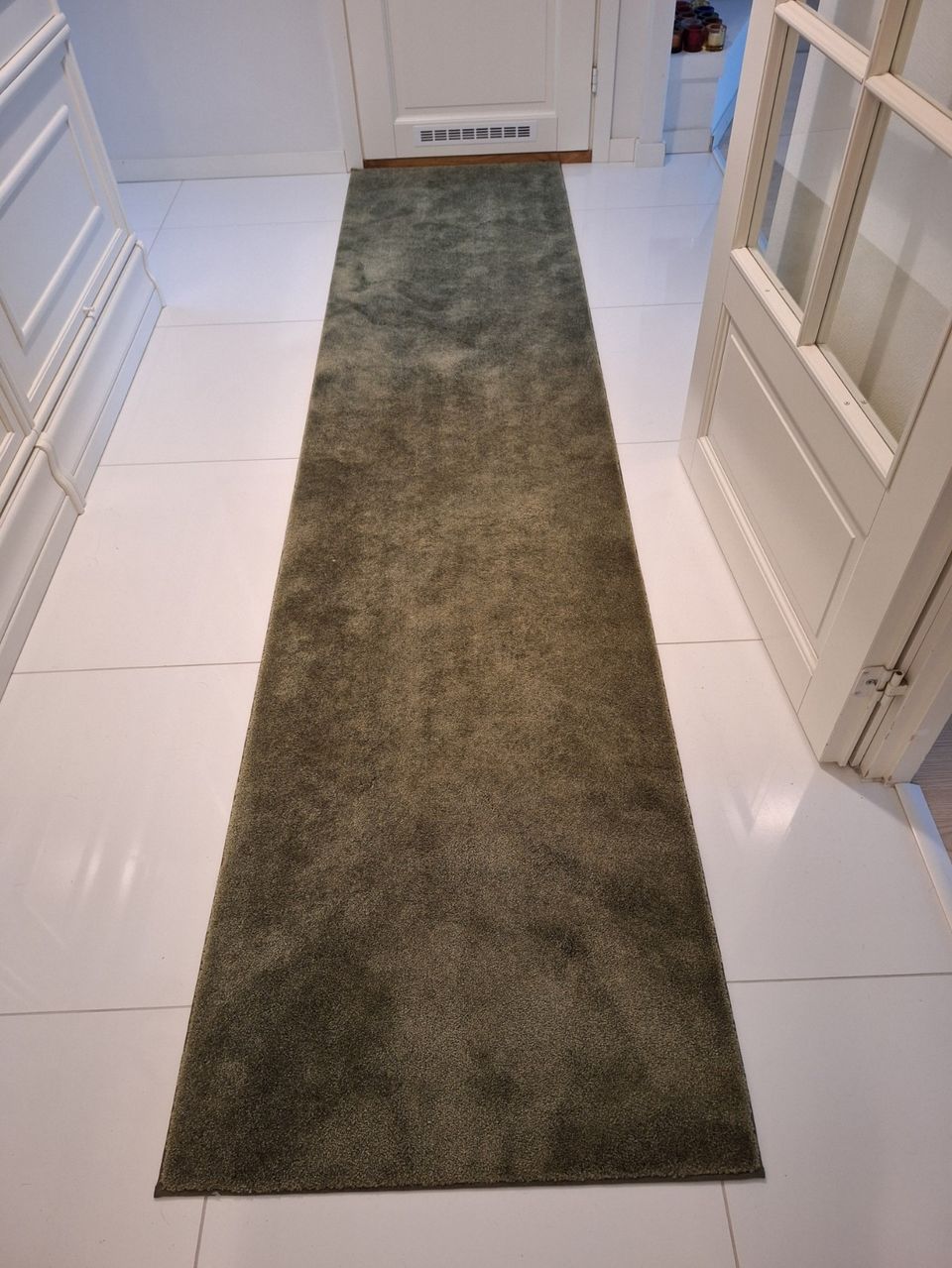 VM Carpet SATIINI-matto vihreä 70 x 300
