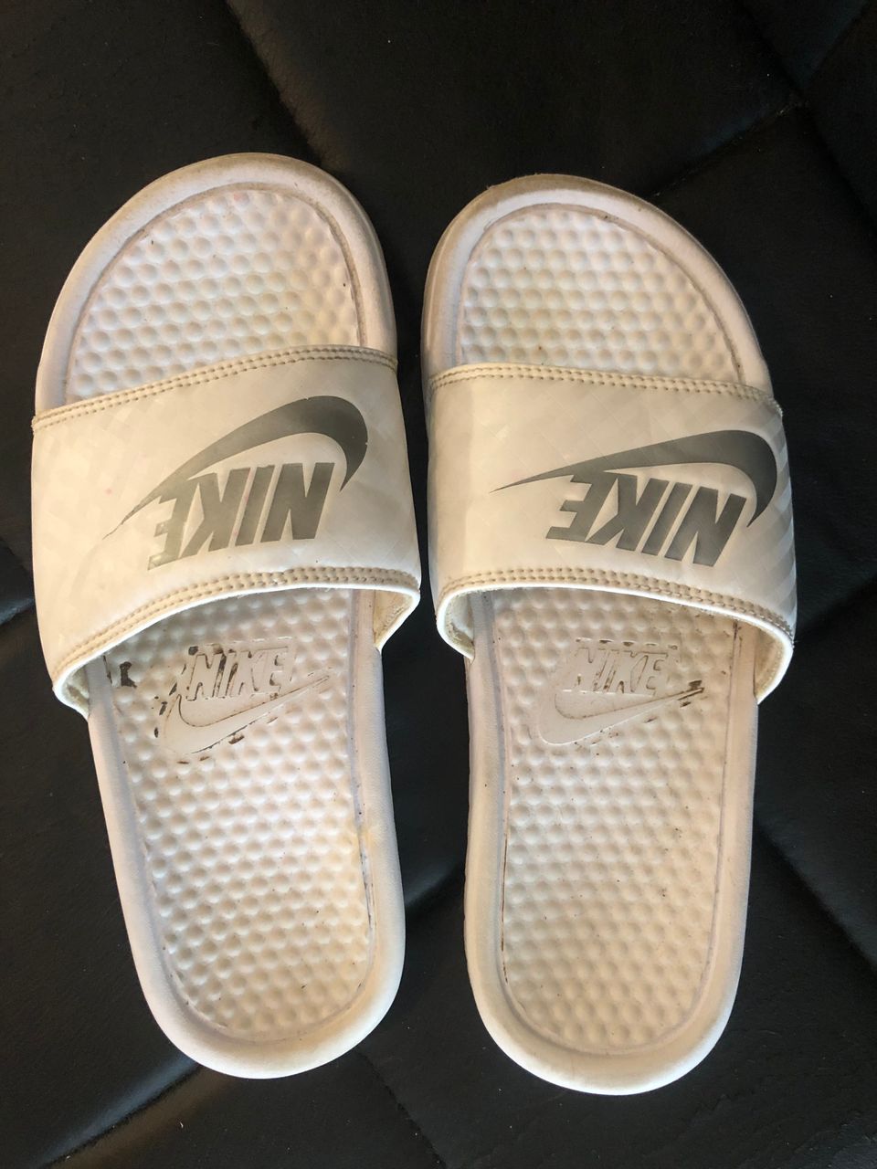 Nike valkoiset sandaalit 38