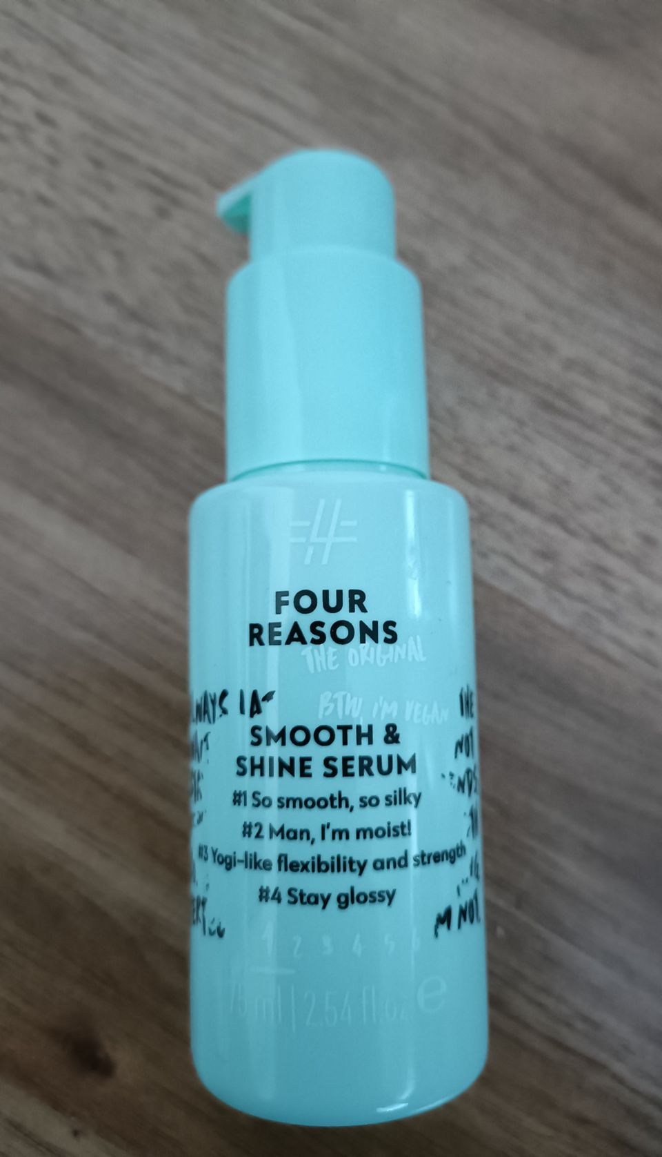 Four Reasons Smooth and shine serum UUSI