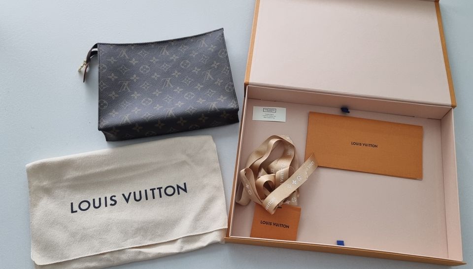 Louis Vuitton PO Toilet 26 MNG