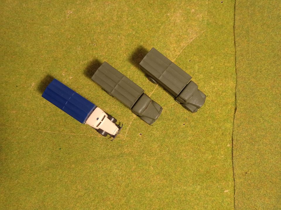 H0-ajoneuvoja Vol 13: 3 kuorma-autoa, joista 2 armeijatyylistä