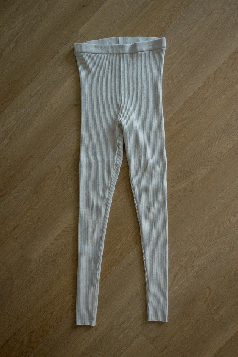 H&M vaaleat neuleleggingsit M