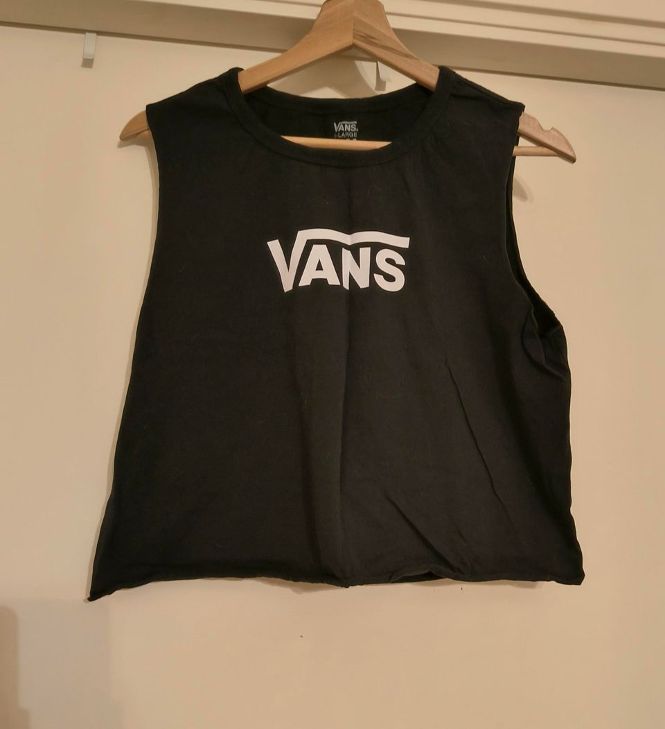 Vans musta hihaton paita, XL (k-k 50cm)