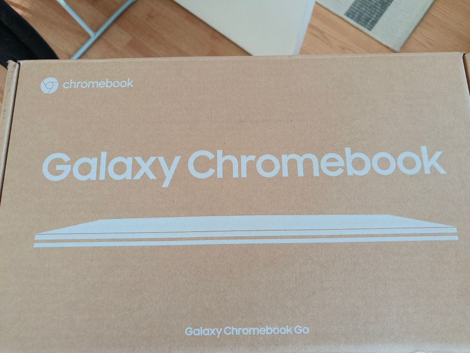 Samsung Galaxy Chromebook Go 14"