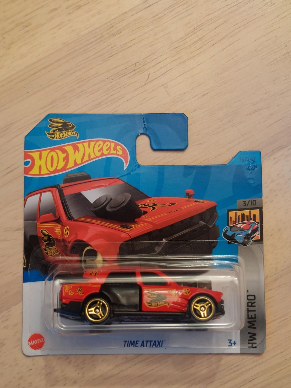 Hot wheels Time Attaxi pikkuauto