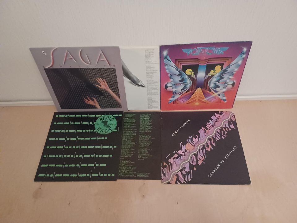 Saga: Behaviour