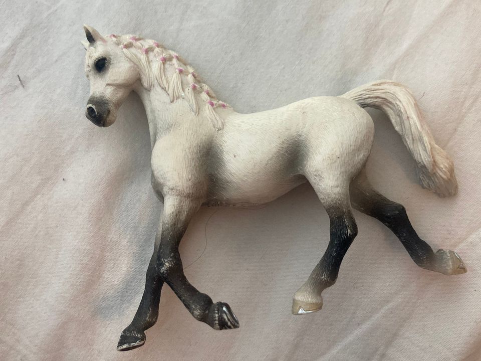 Schleich Arabian mare