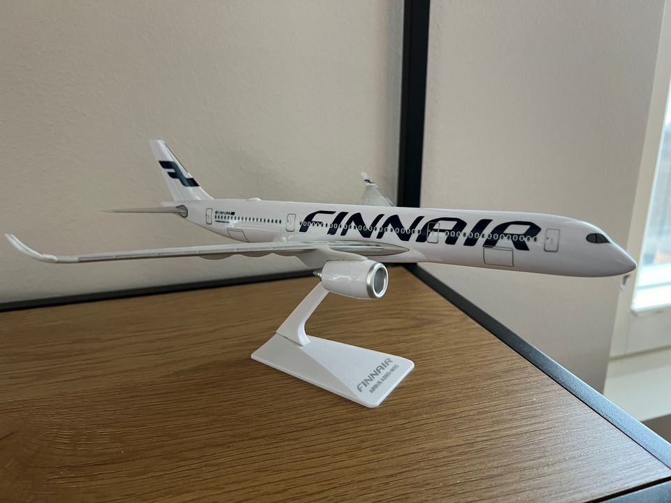 Finnair A350 pienoismalli