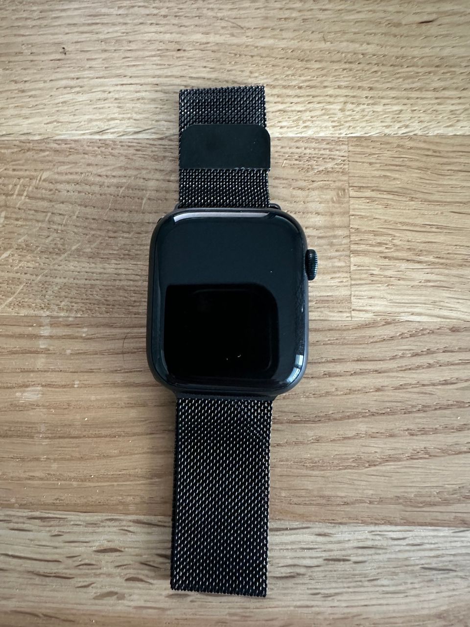 Apple Watch 7 45mm Musta