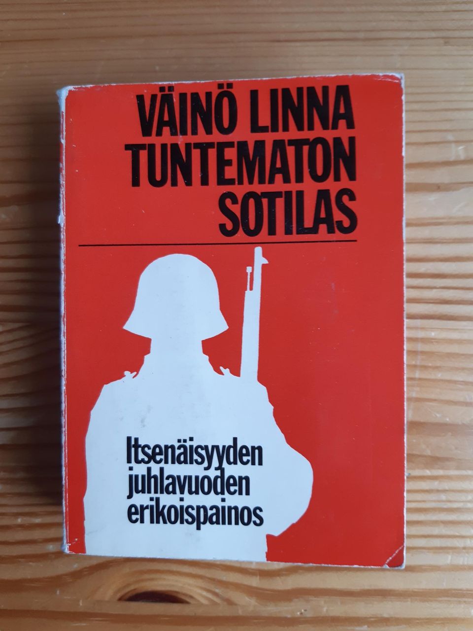 Tuntematon sotilas, Väinö Linna 1977 WSOY Juva
