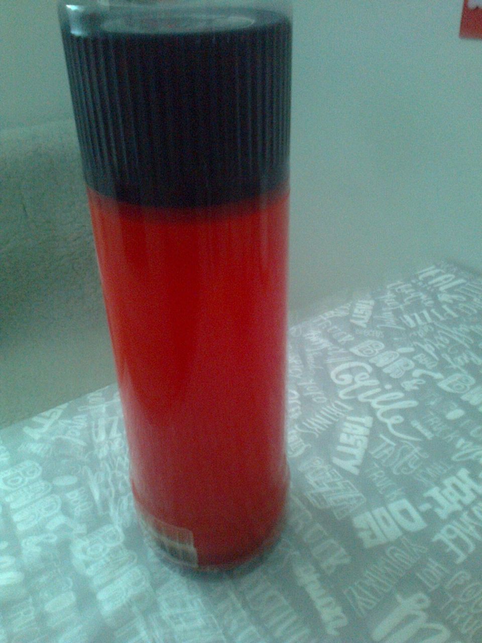 Termospullo, punainen Rotpunkt. Vetoisuus 700 ml.