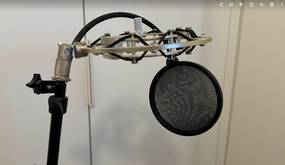 Kisai XA-203T mikrofoni lattiateline + pop-filtteri + blue yeti shock mount