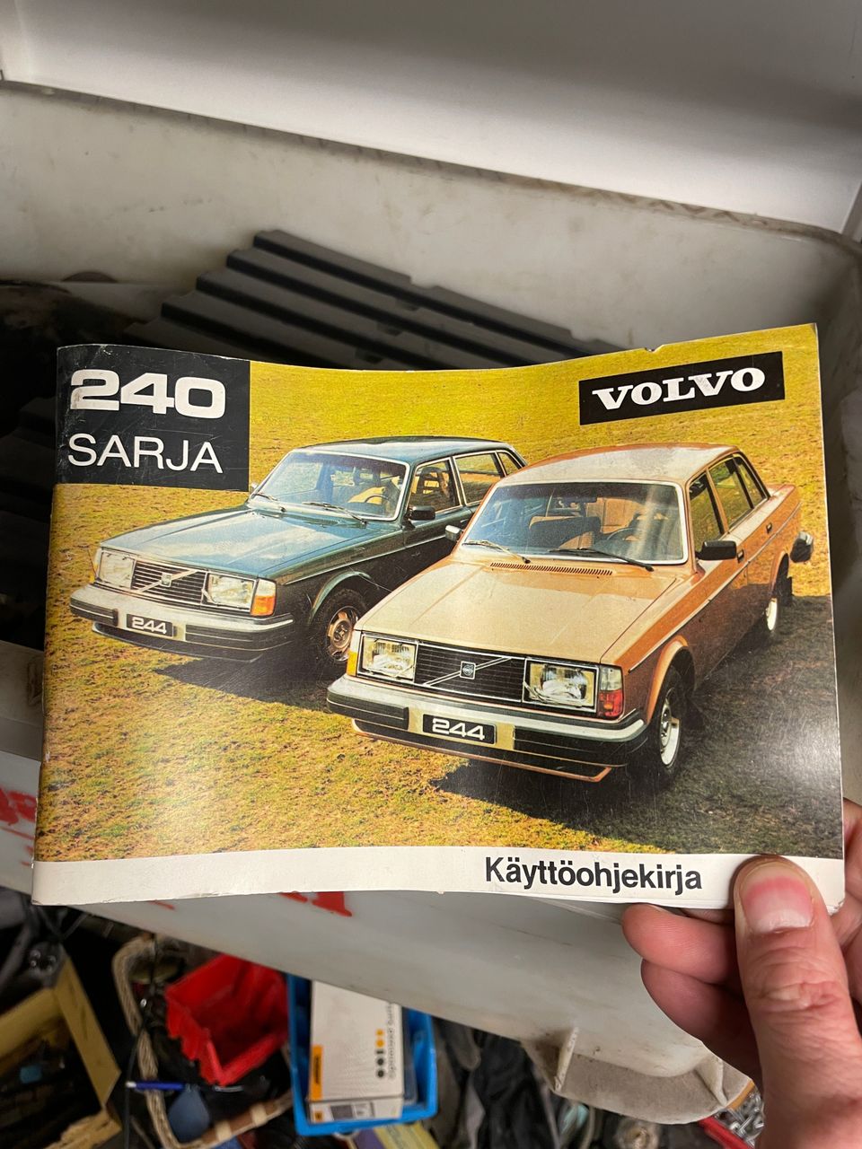 Volvo 240 uusia alkuperäisiä käyttöohjekirjoja