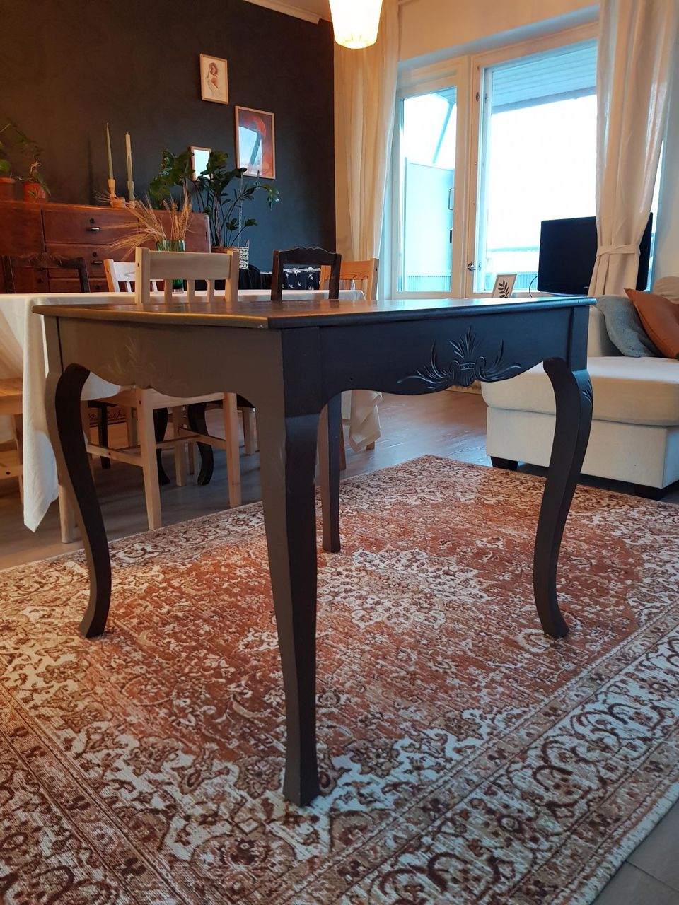 Pöytä (antiikki/-20-luku)