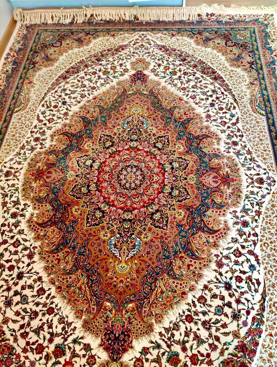 Kaunis itämainen matto 200 x 300
