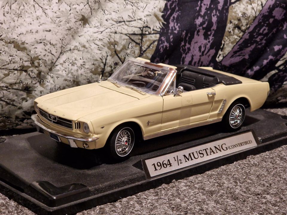 Mustang 1964 ½ avo 1/18