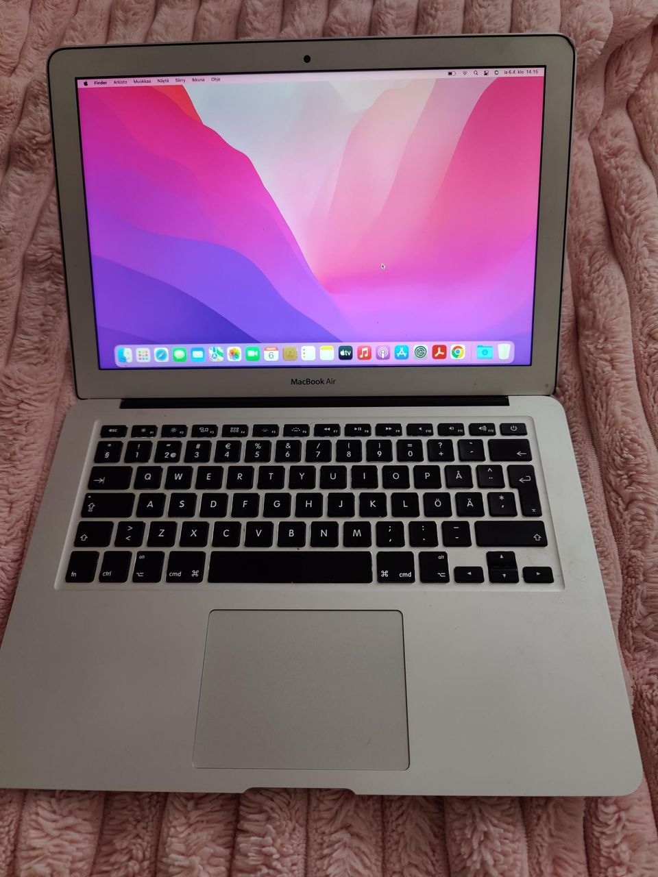 MacBook Air (13" Early 2015)