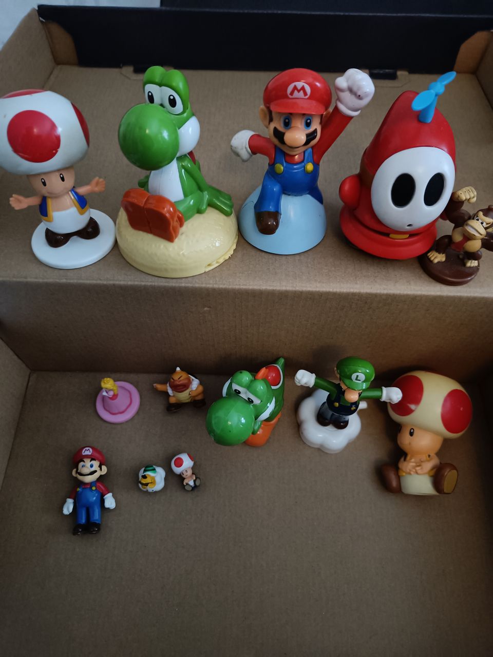 Nintendo ja super Mario figuurit