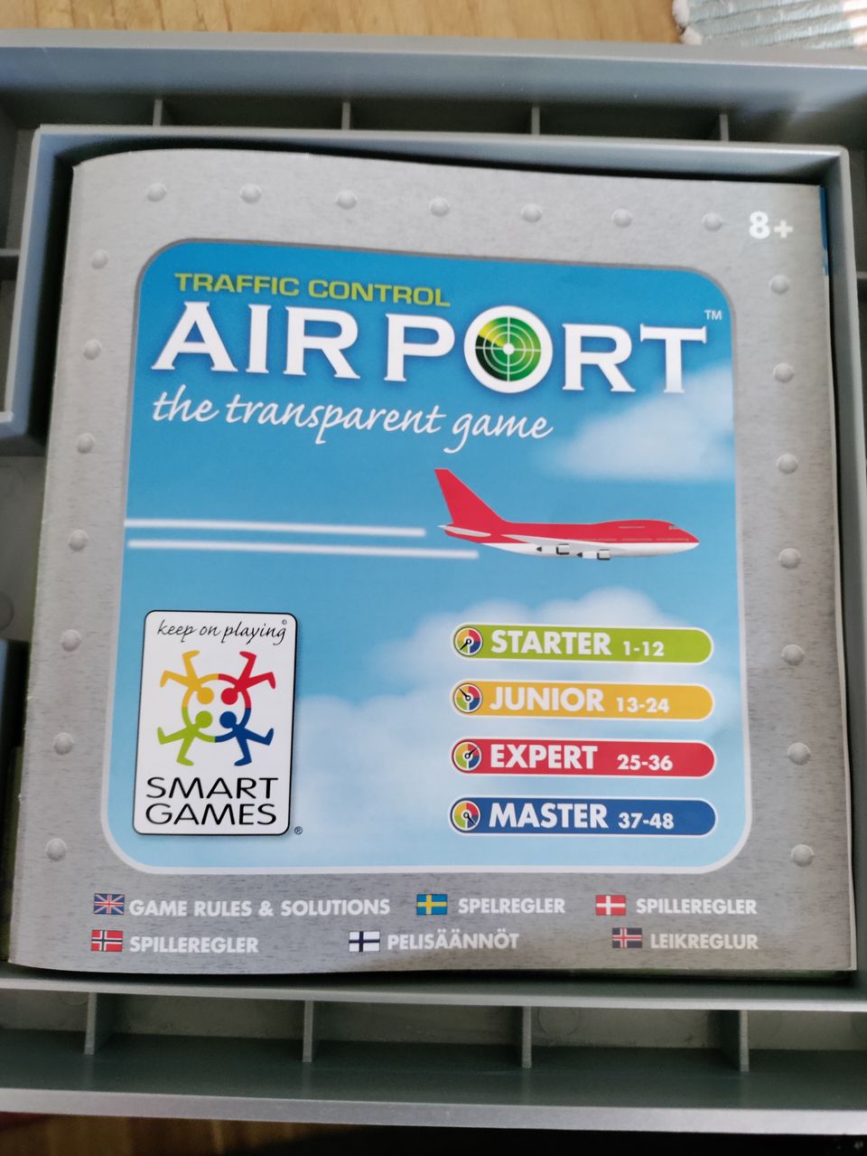 Airport The transparent game lautapeli