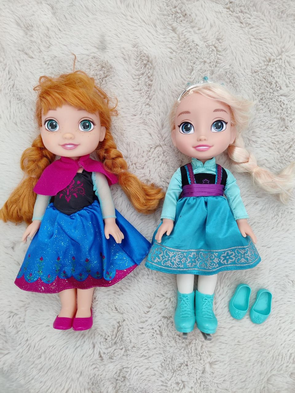 Disney Elsa ja Anna nuket 38cm