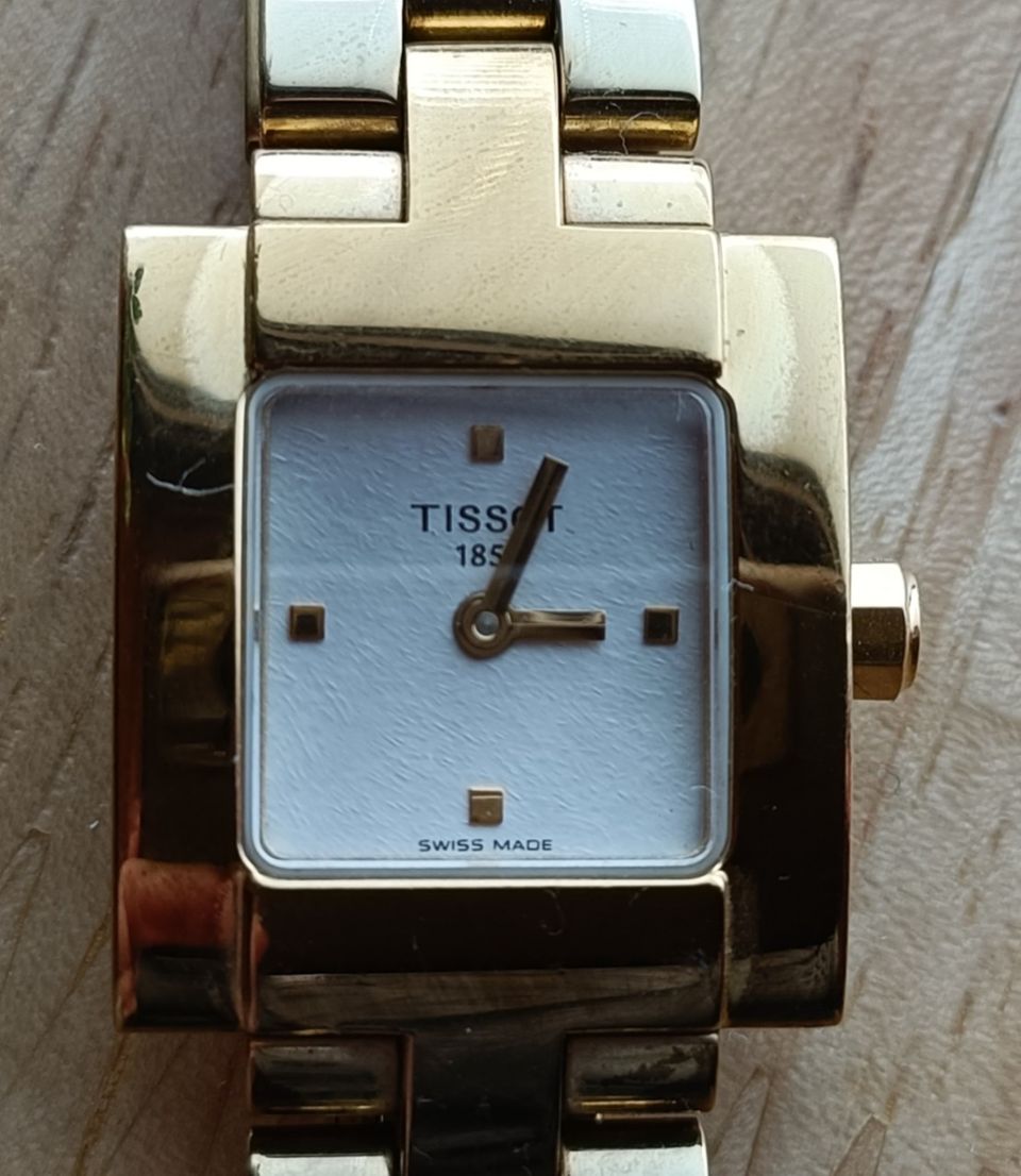 Tissot L730K naisten rannekello