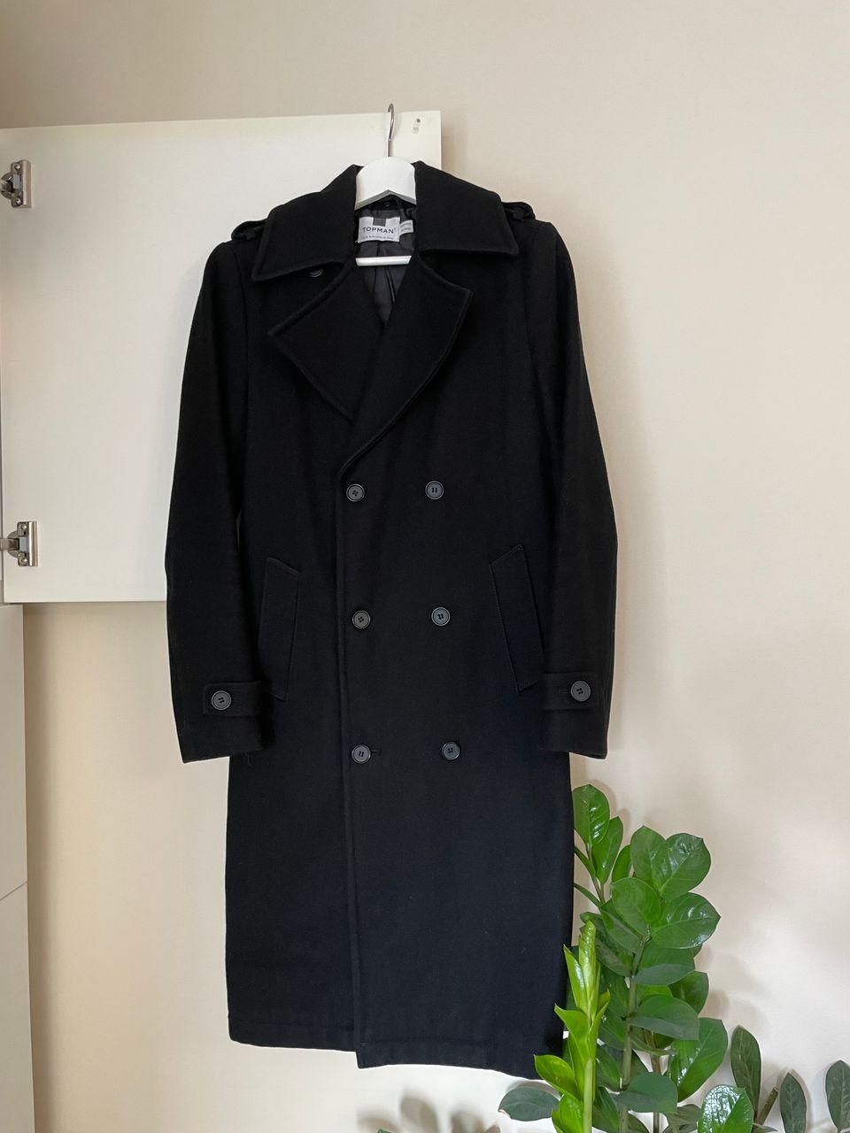 Musta villakangastakki pitkä takki