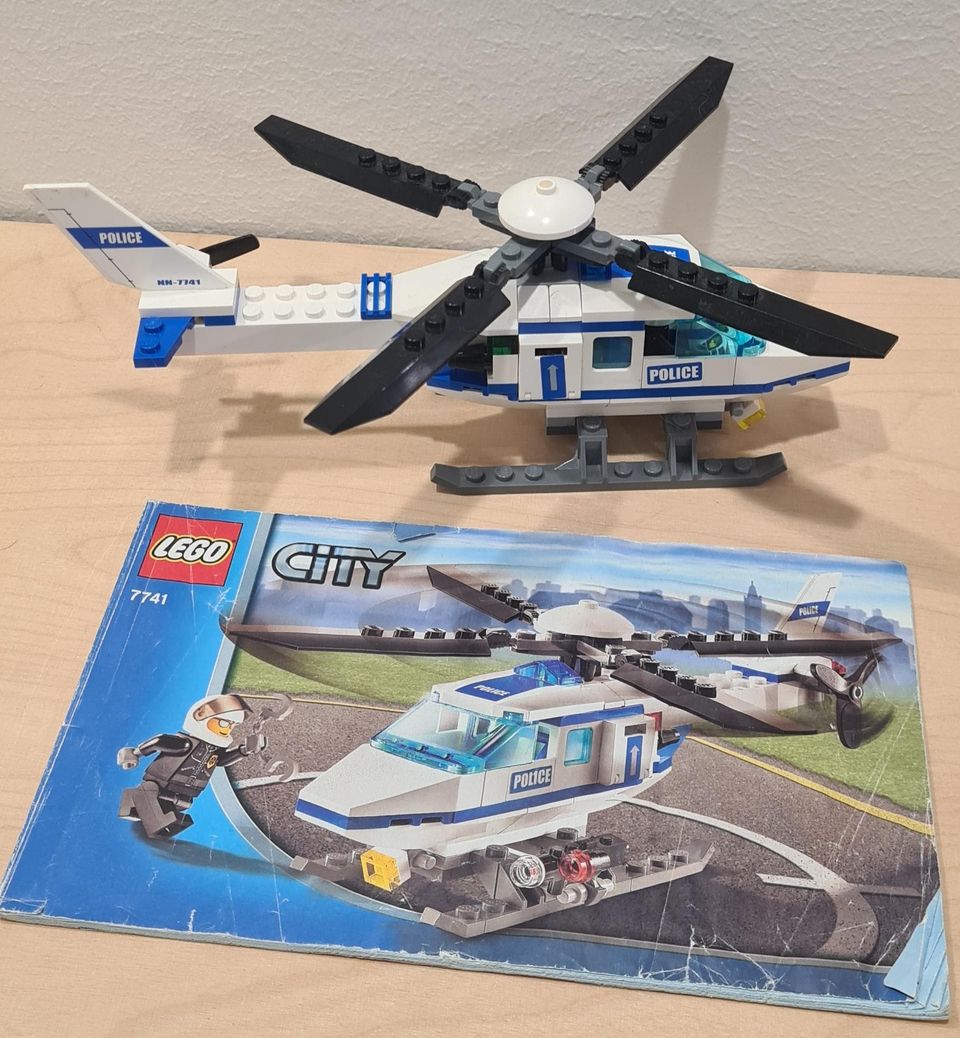 Lego poliisi helikopteri 7741