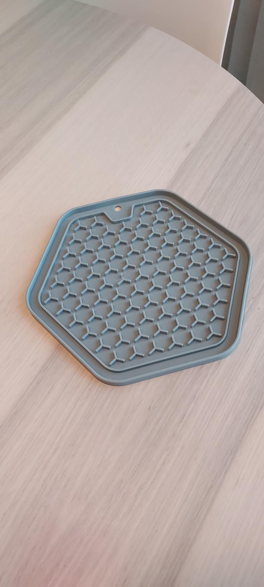 Nuolumatto Basic Hexagon 22cm