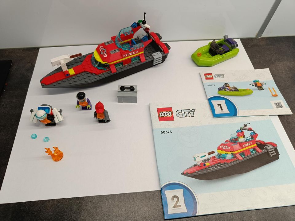 Lego Palokunnan pelastusvene 60373