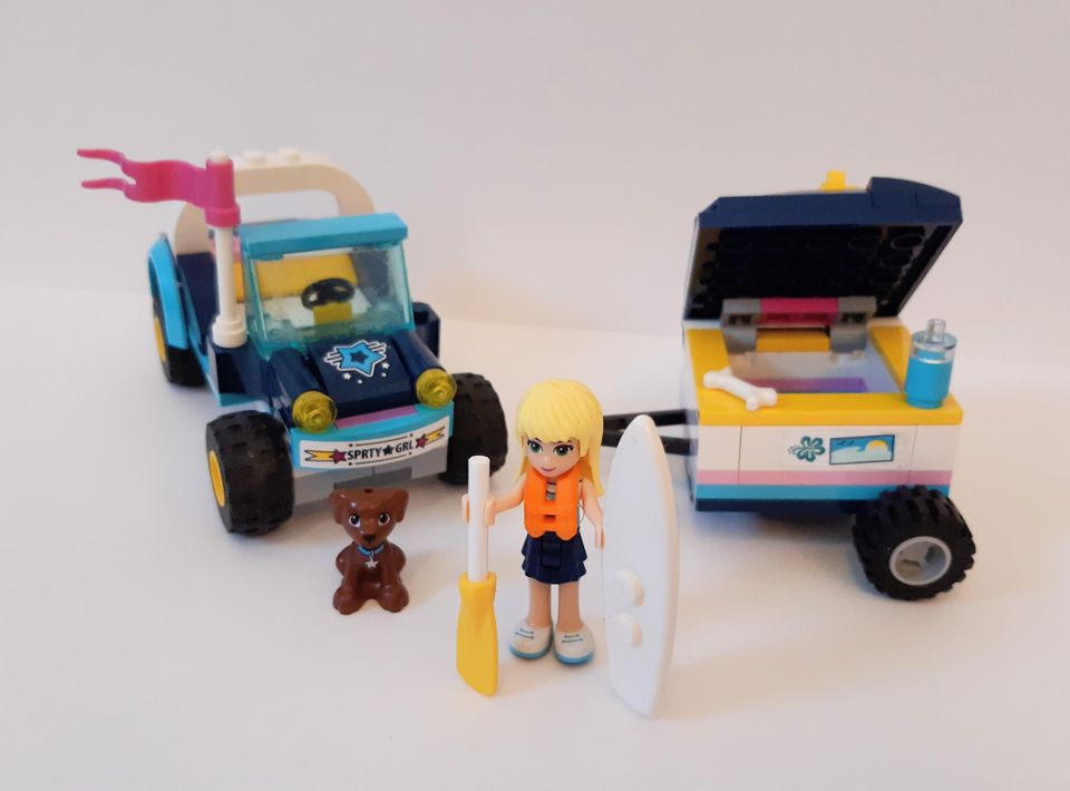 Lego Friends, Stephanien auto ja perävaunu