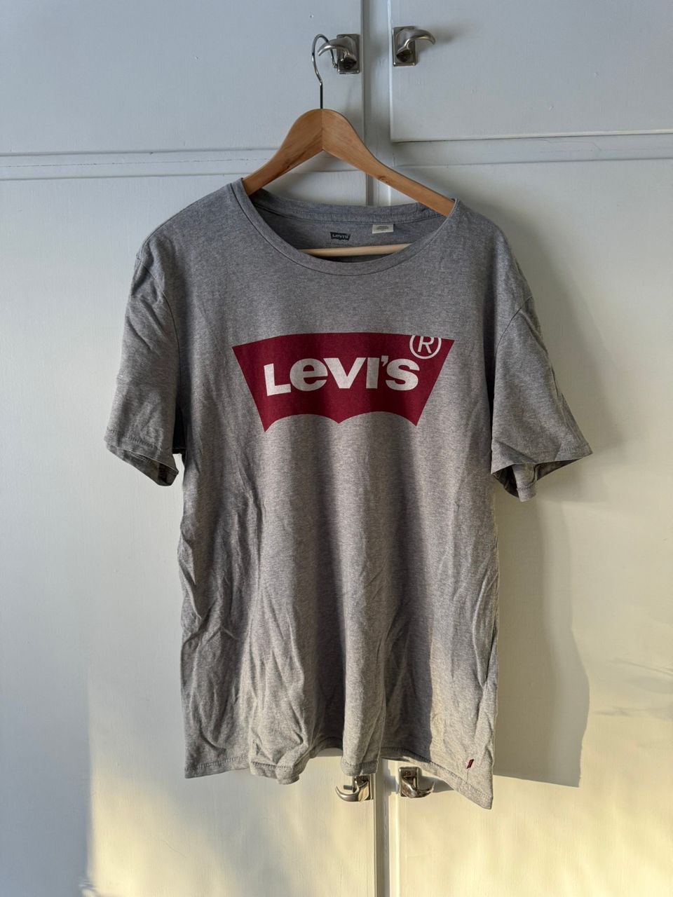 Levi's logo t-paita (L)