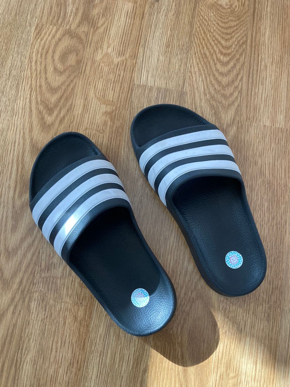 Adidas rantasandaalit/suihkusandaalit/flipflop 33