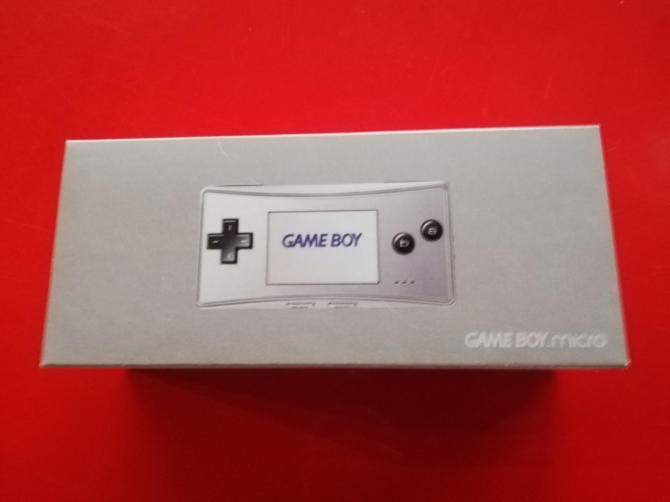 Käyttämätön Nintendo Game Boy micro